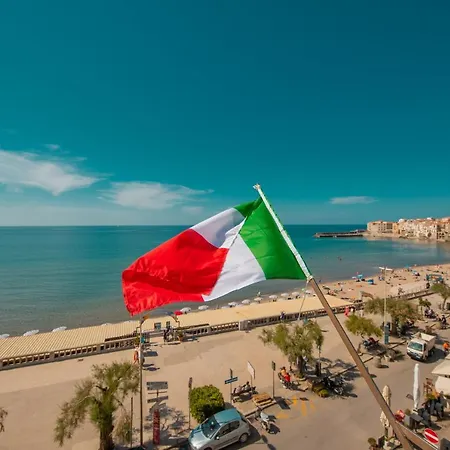 Riva Del Sole Cefalù