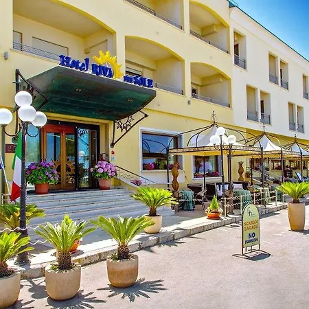 Riva Del Sole Hotel